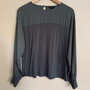 RW&CO.| Chic Charcoal Long Sleeve 2-Tone Knit/Chiffon Cuffed Blouse Sz L
